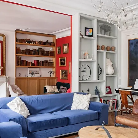 Veeve - The Artist's Apartment