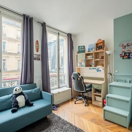 Veeve - The Artist's Apartment *